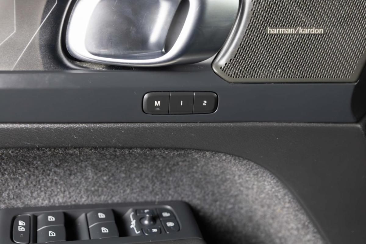 volvo-c40-2023-eletrico-0cc