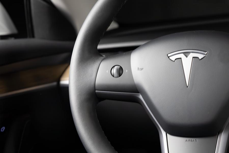 tesla-model-3-2023-eletrico-0cc