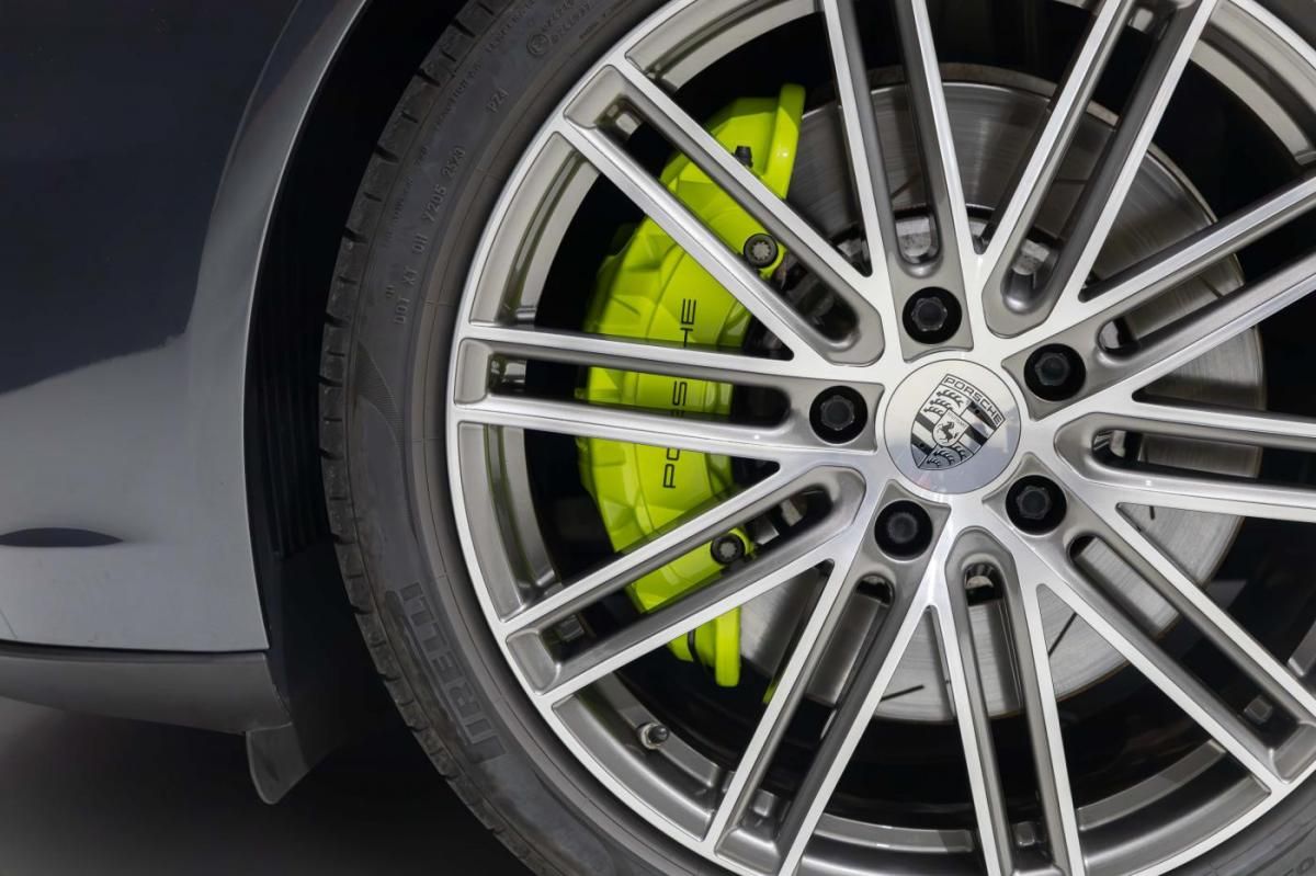 porsche-panamera-sport-turismo-2018-hibrido-a-gasolina-2894cc