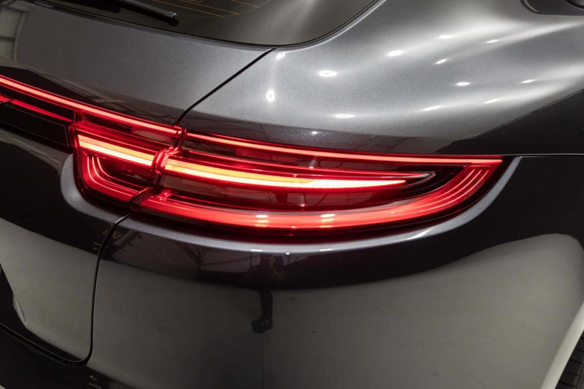 porsche-panamera-sport-turismo-2018-hibrido-a-gasolina-2894cc