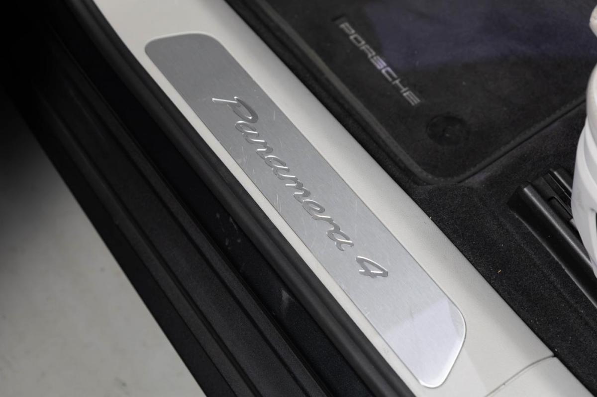 porsche-panamera-sport-turismo-2018-hibrido-a-gasolina-2894cc