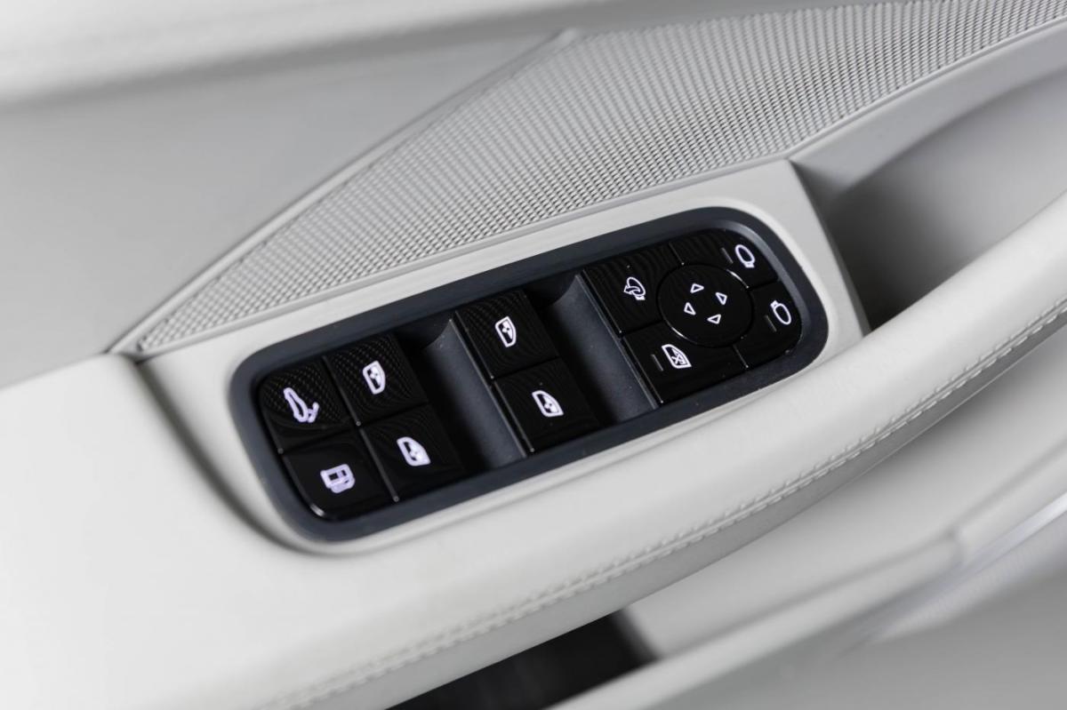porsche-panamera-sport-turismo-2018-hibrido-a-gasolina-2894cc