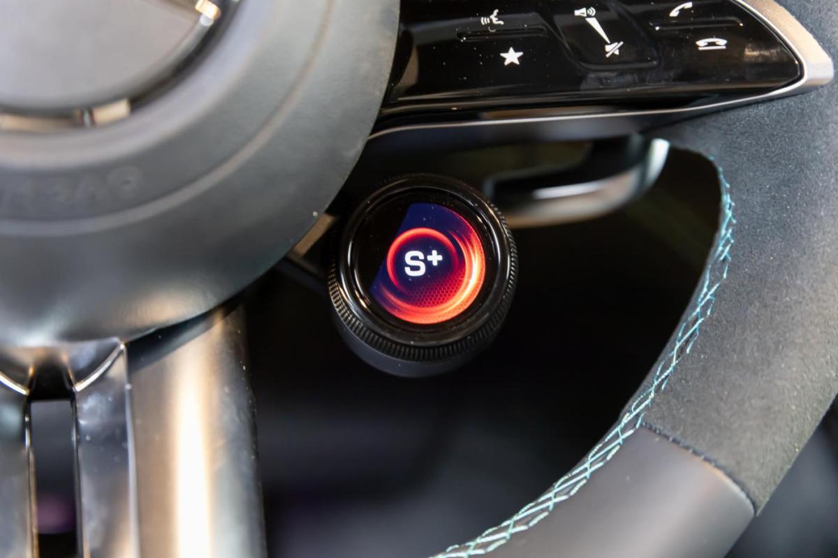 mercedes-benz-amg-gt-2025-gasolina-3982cc