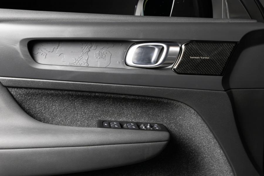 volvo-xc40-2021-hibrido-a-gasolina-1477cc