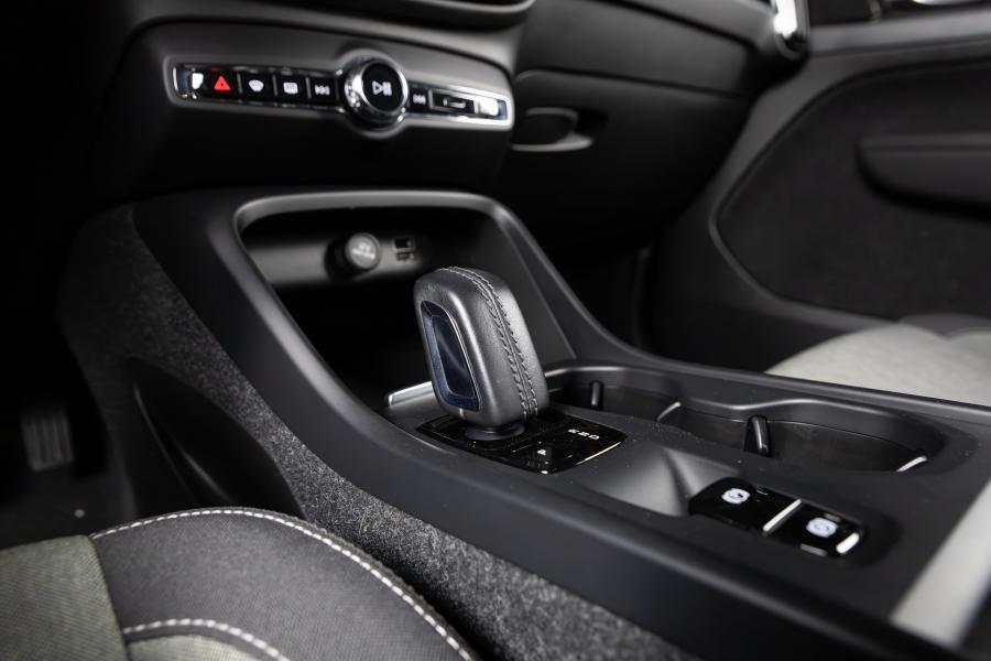 volvo-xc40-2021-hibrido-a-gasolina-1477cc