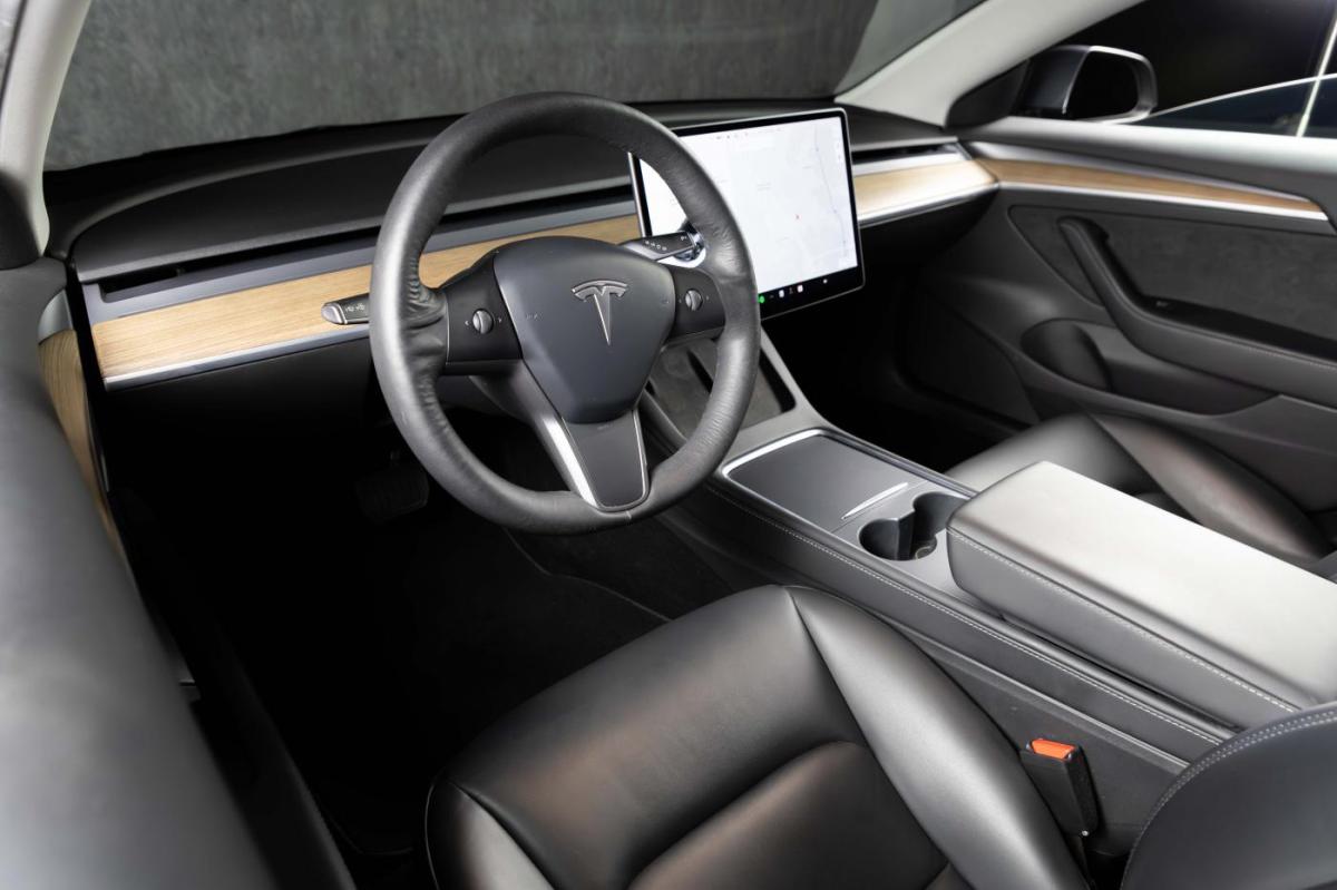 tesla-model-3-2021-eletrico-0cc