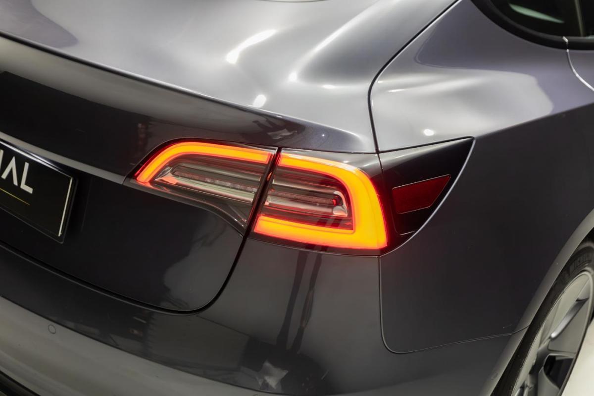 tesla-model-3-2021-eletrico-0cc