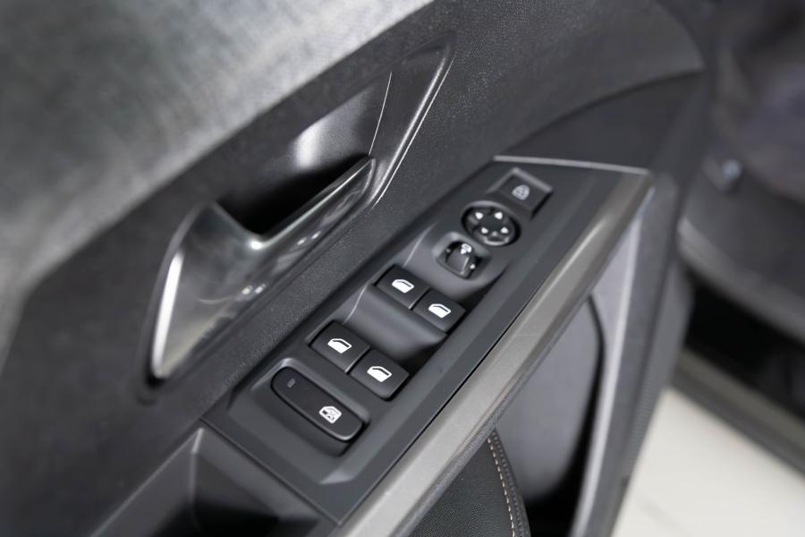 peugeot-3008-2025-gasolina-1199cc