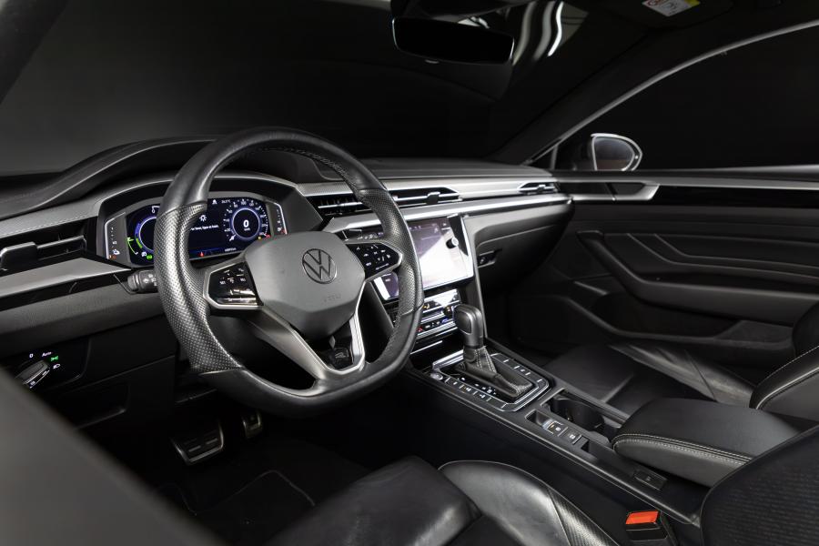 volkswagen-arteon-2022-hibrido-a-gasolina-1395cc