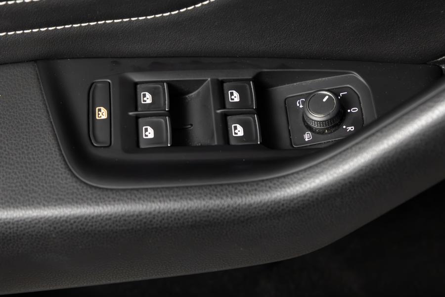 volkswagen-arteon-2022-hibrido-a-gasolina-1395cc
