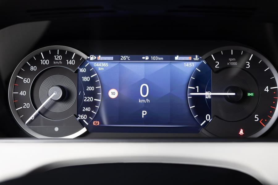 land-rover-range-rover-velar-2023-diesel-1997cc