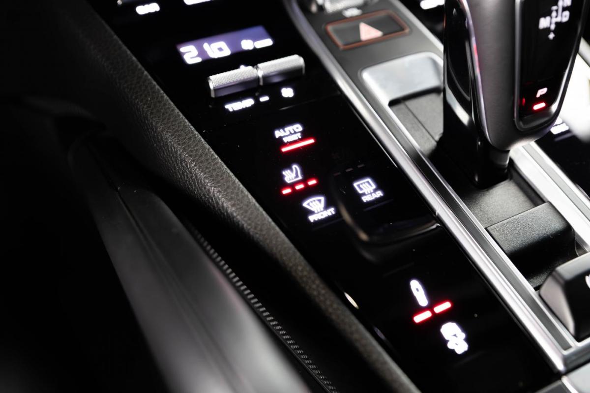 porsche-cayenne-2021-hibrido-a-gasolina-2995cc