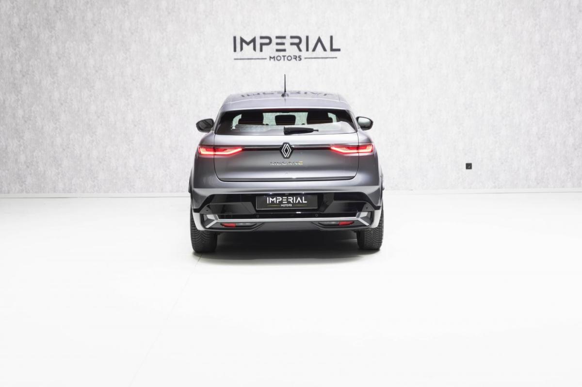 renault-megane-e-tech-2023-eletrico-0cc