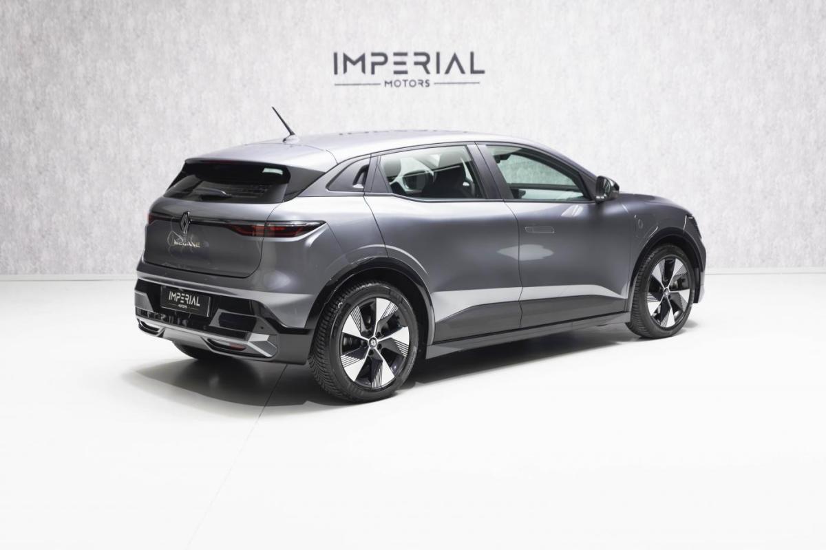 renault-megane-e-tech-2023-eletrico-0cc