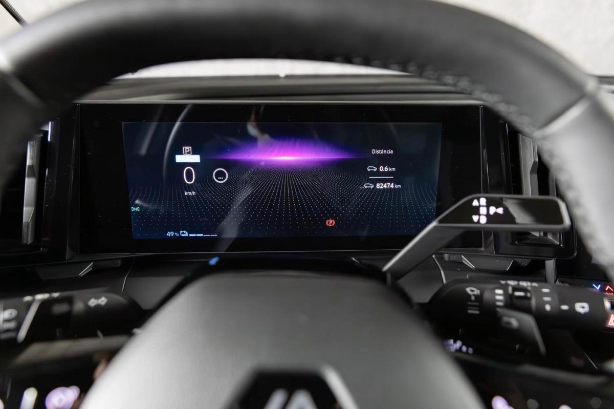 renault-megane-e-tech-2023-eletrico-0cc