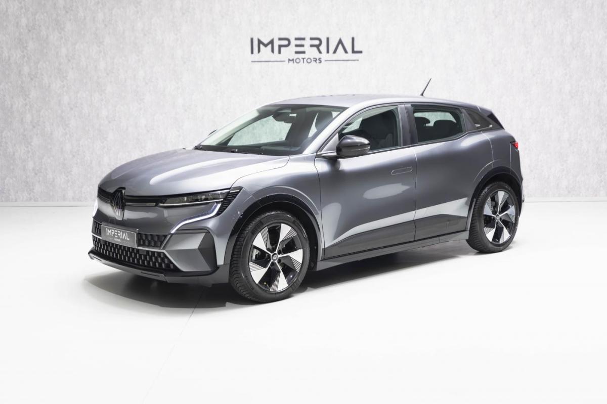 renault-megane-e-tech-2023-eletrico-0cc