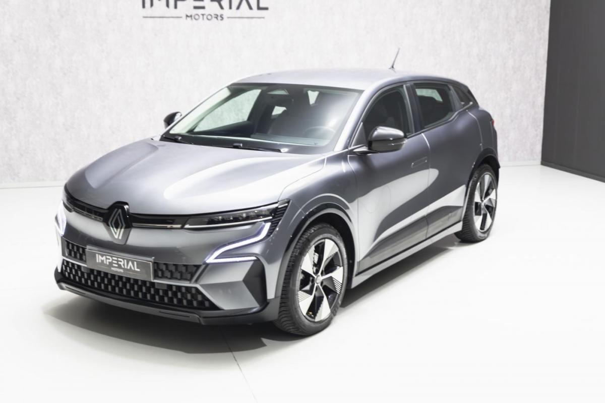 renault-megane-e-tech-2023-eletrico-0cc