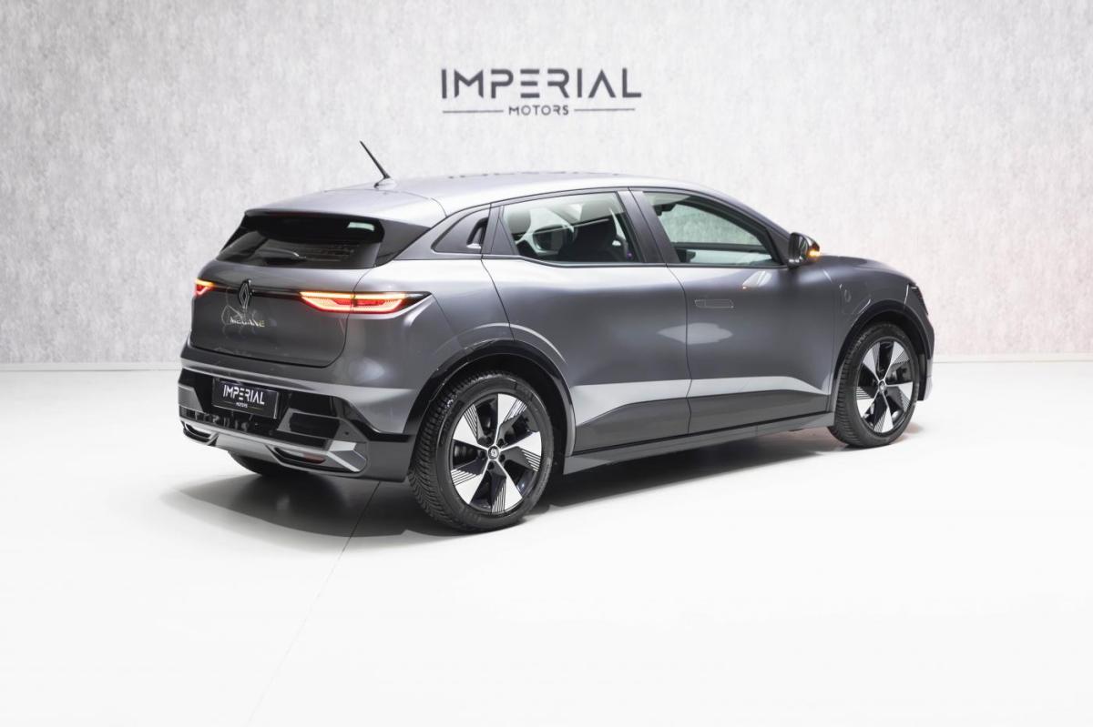 renault-megane-e-tech-2023-eletrico-0cc