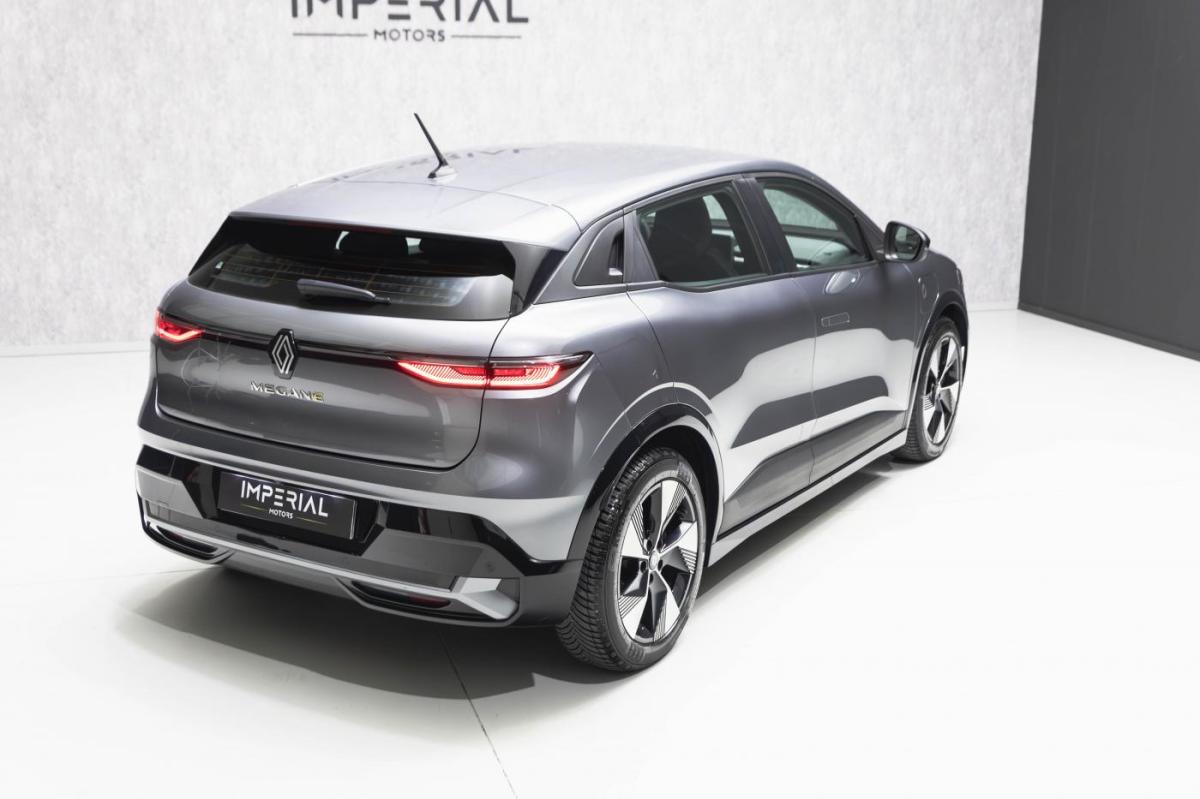 renault-megane-e-tech-2023-eletrico-0cc