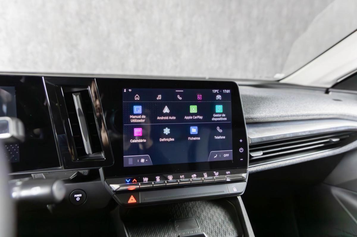 renault-megane-e-tech-2023-eletrico-0cc