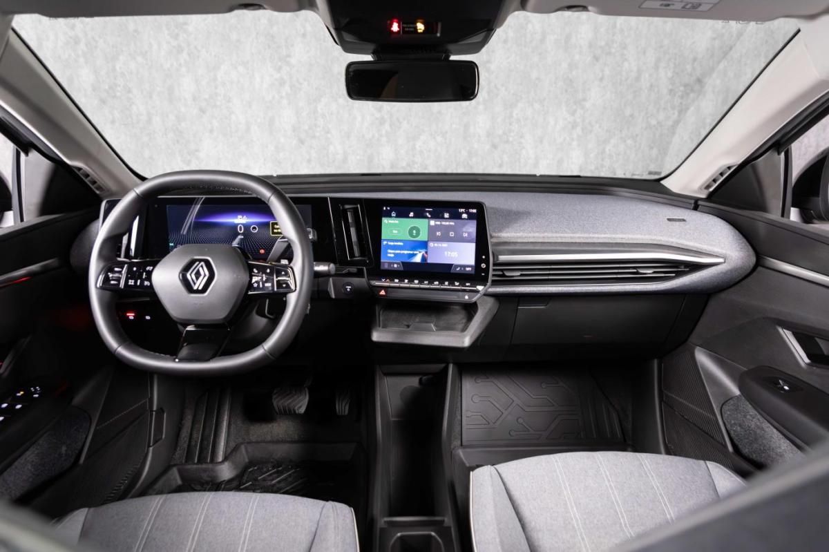 renault-megane-e-tech-2023-eletrico-0cc