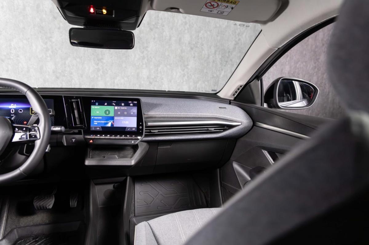 renault-megane-e-tech-2023-eletrico-0cc