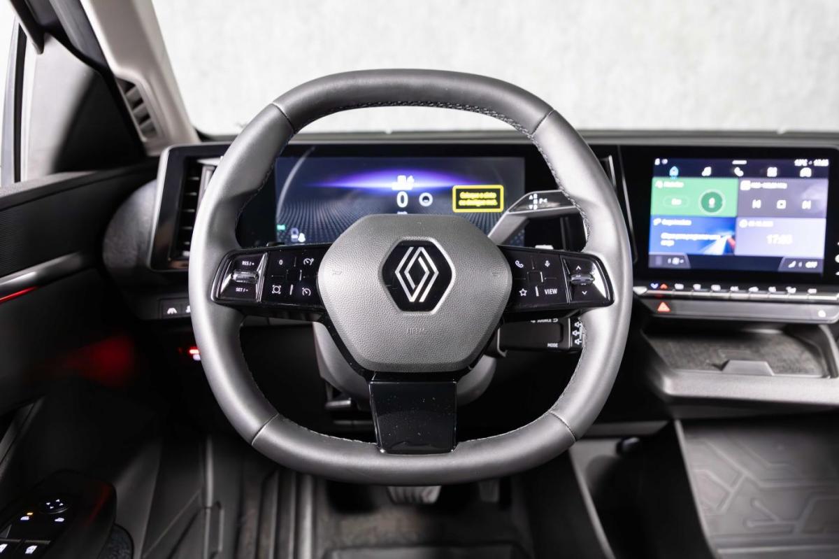 renault-megane-e-tech-2023-eletrico-0cc