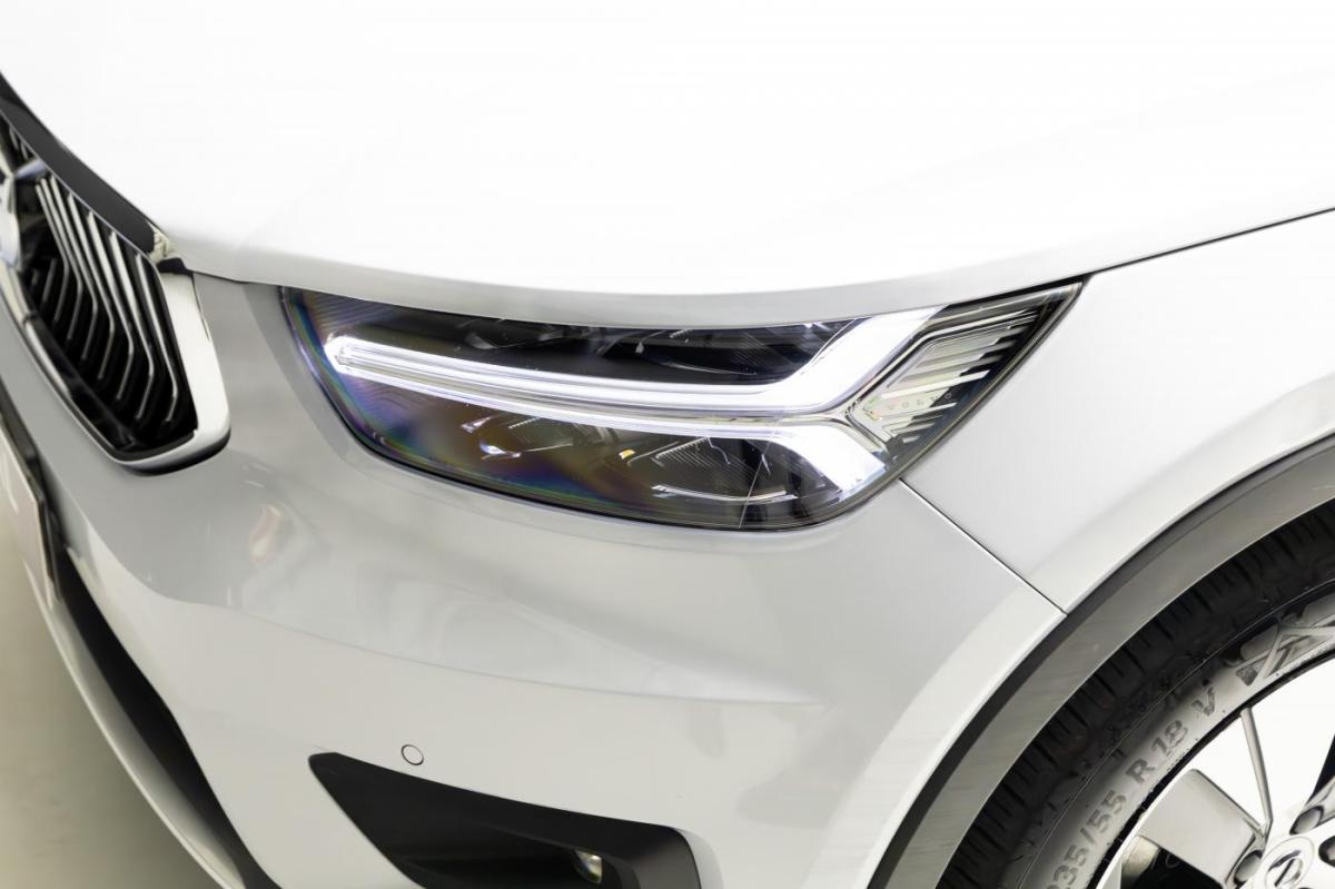 volvo-xc40-2021-hibrido-a-gasolina-1477cc