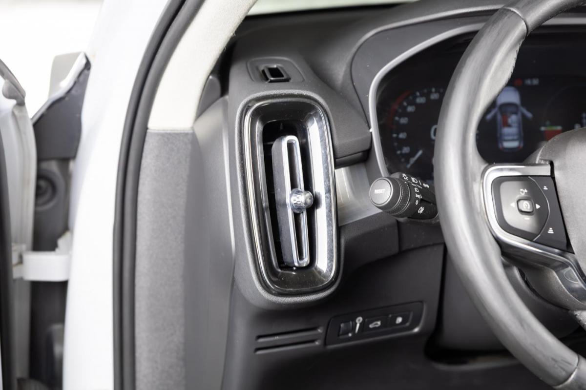 volvo-xc40-2021-hibrido-a-gasolina-1477cc