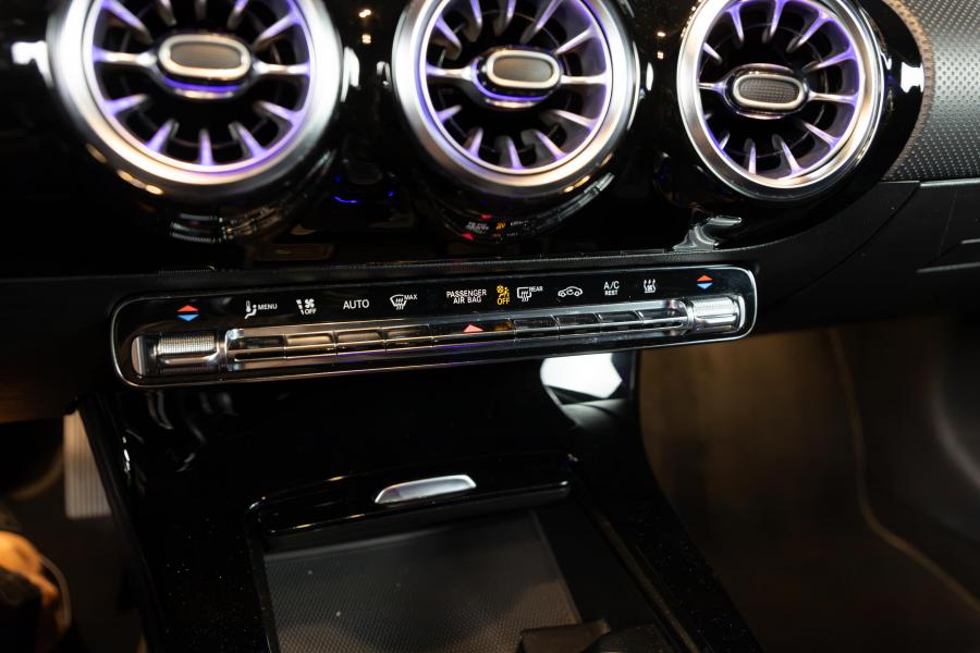 mercedes-benz-cla-2021-hibrido-a-gasolina-1332cc