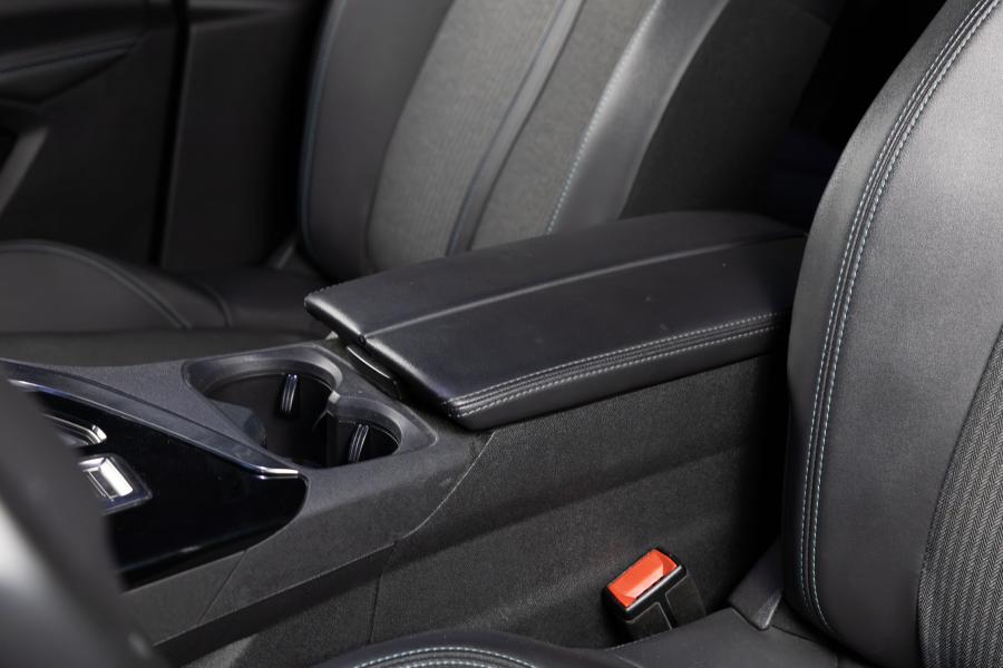peugeot-3008-2023-hibrido-a-gasolina-1598cc