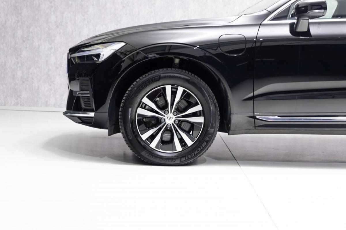 volvo-xc60-2023-hibrido-a-gasolina-1969cc