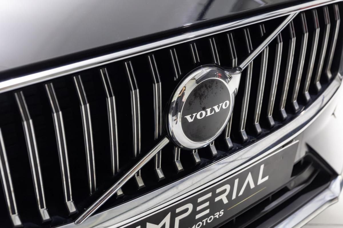 volvo-xc60-2023-hibrido-a-gasolina-1969cc