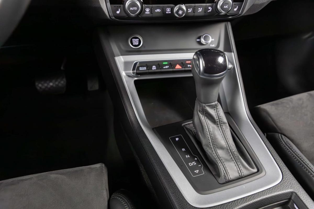 audi-q3-2022-hibrido-a-gasolina-1395cc