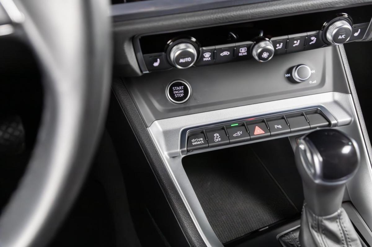 audi-q3-2022-hibrido-a-gasolina-1395cc