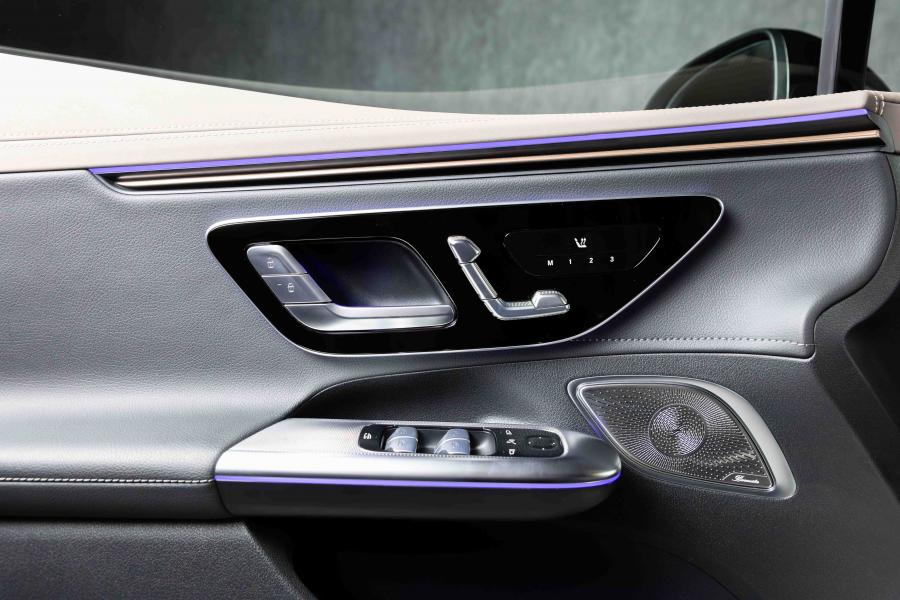 mercedes-benz-eqe-2022-eletrico-0cc