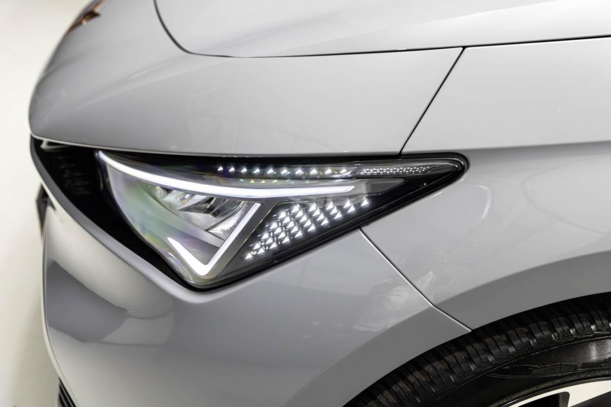 cupra-born-2023-eletrico-0cc