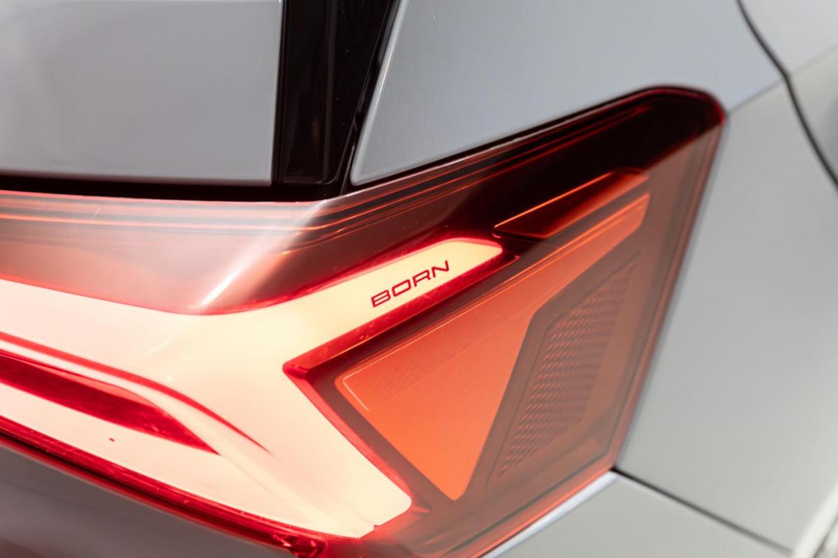 cupra-born-2023-eletrico-0cc