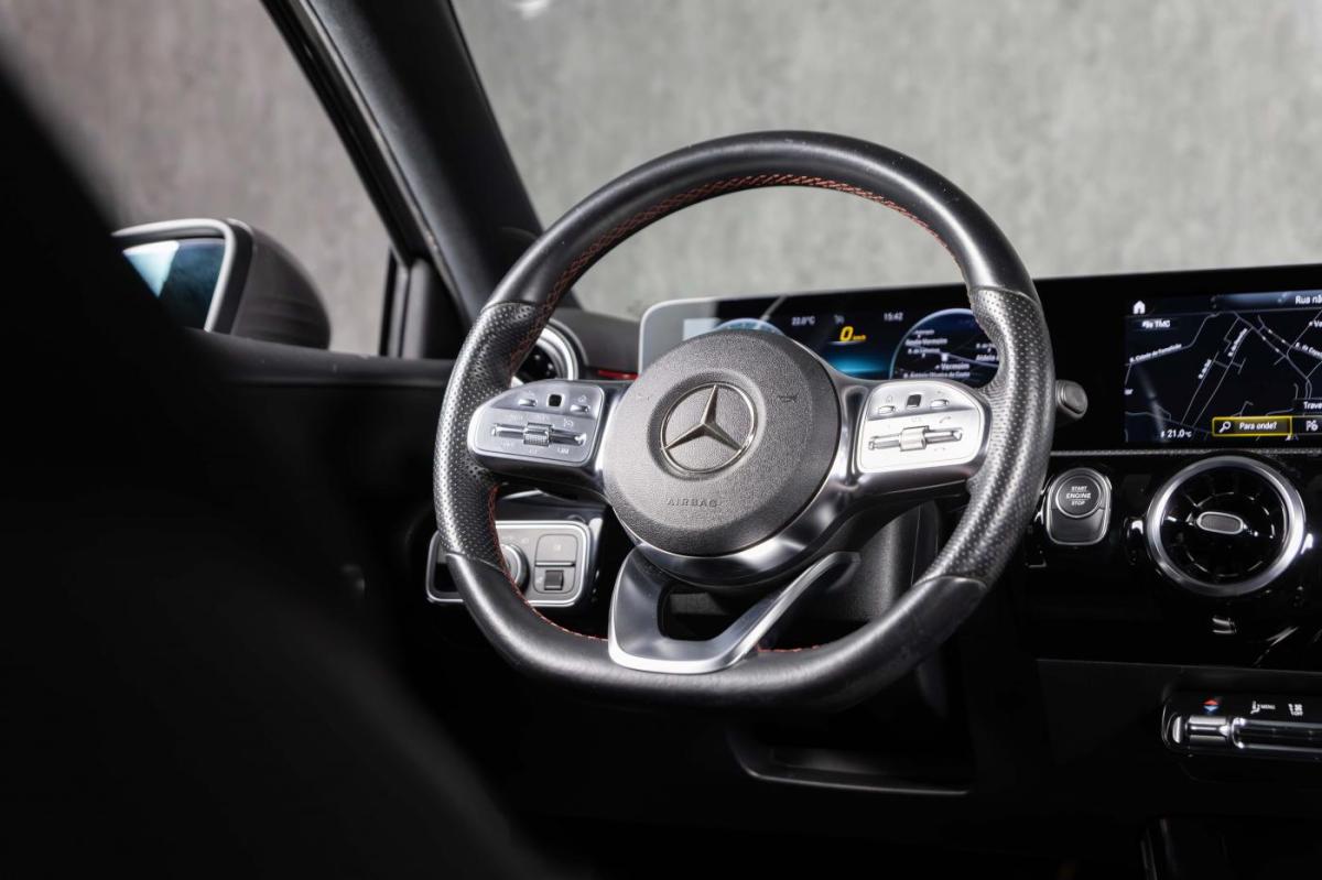 mercedes-benz-classe-a-2022-hibrido-a-gasolina-1332cc