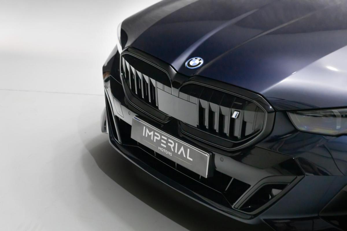 bmw-i3-2024-eletrico-0cc
