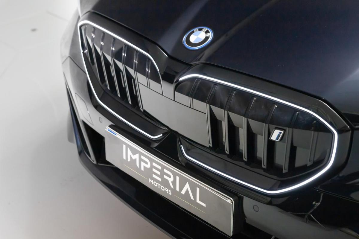 bmw-i3-2024-eletrico-0cc