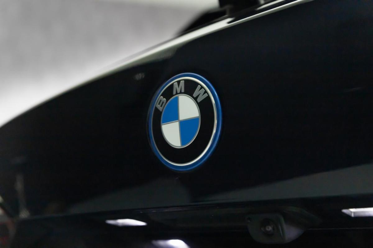 bmw-i3-2024-eletrico-0cc