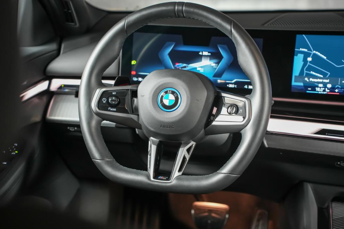bmw-i3-2024-eletrico-0cc