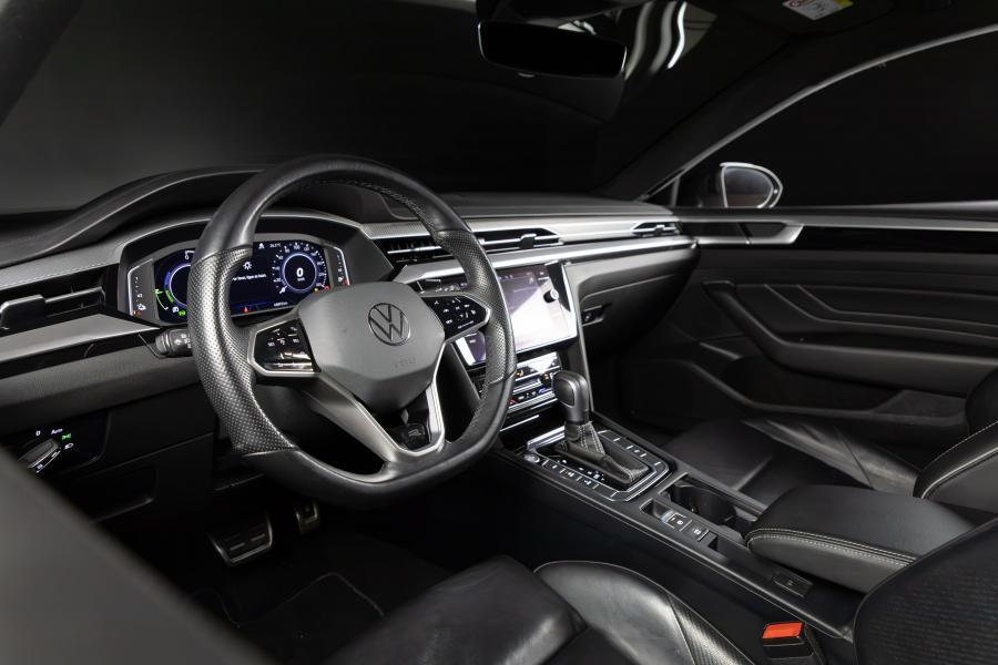 volkswagen-arteon-2022-hibrido-a-gasolina-1395cc