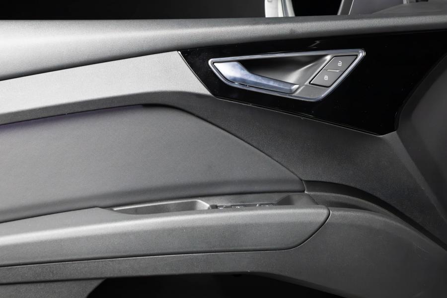 audi-q4-e-tron-2022-eletrico-0cc