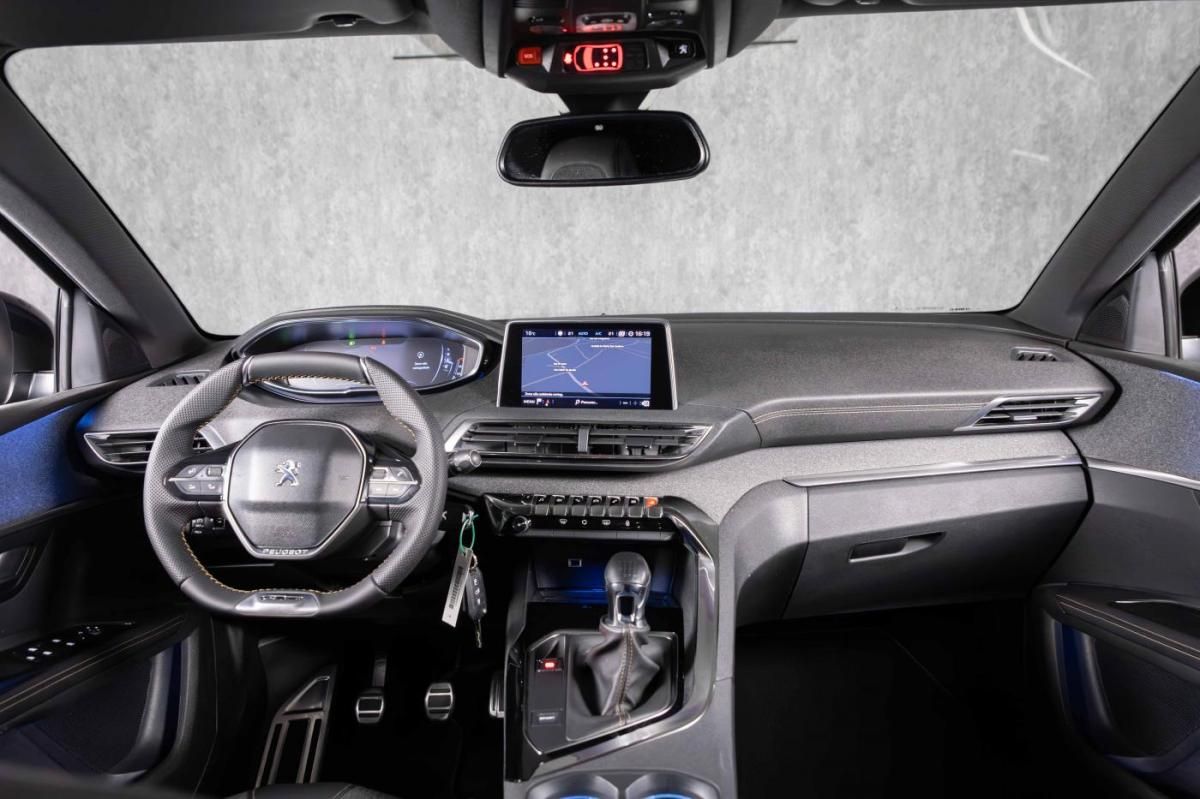 peugeot-5008-2018-diesel-1499cc
