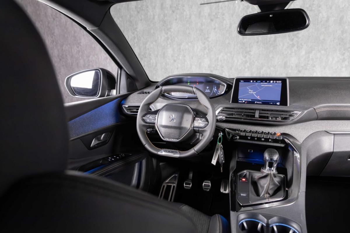 peugeot-5008-2018-diesel-1499cc
