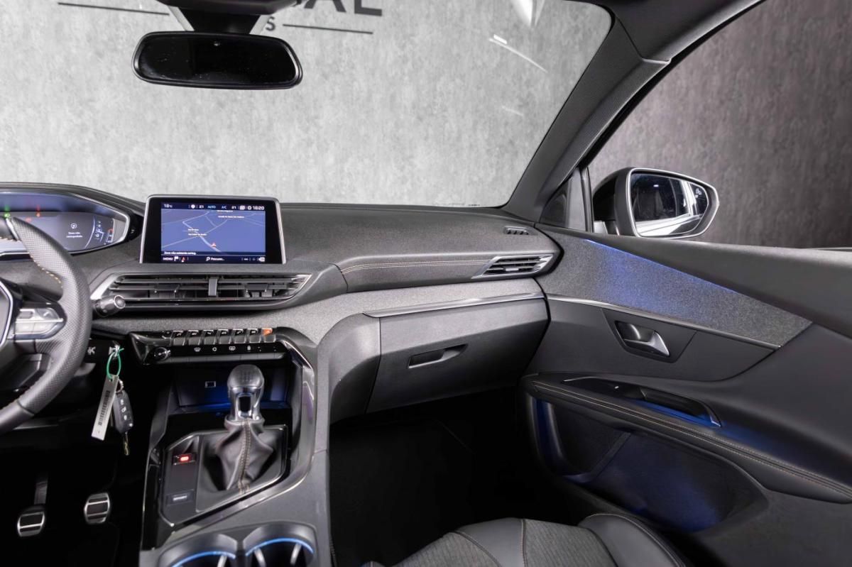 peugeot-5008-2018-diesel-1499cc