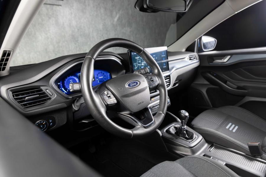 ford-focus-2023-hibrido-a-gasolina-998cc