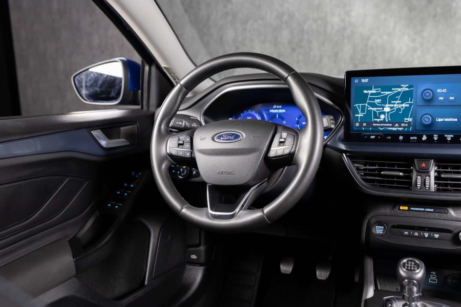 ford-focus-2023-hibrido-a-gasolina-998cc